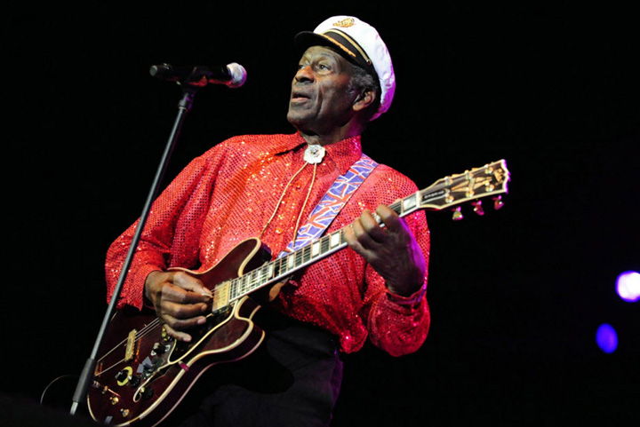 Familia regala suedeza il boicoteaza pe Chuck Berry