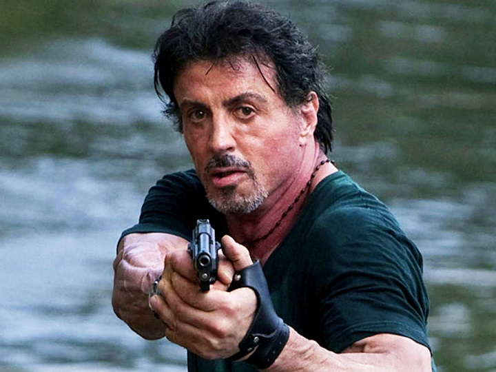 Durul Sylvester Stallone isi gaseste inspiratia… scriind pe WC