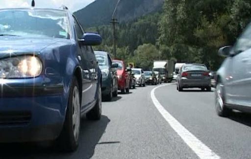 Infotrafic: Aglomeratie pe DN1, pe tronsonul Predeal-Sinaia-Comarnic