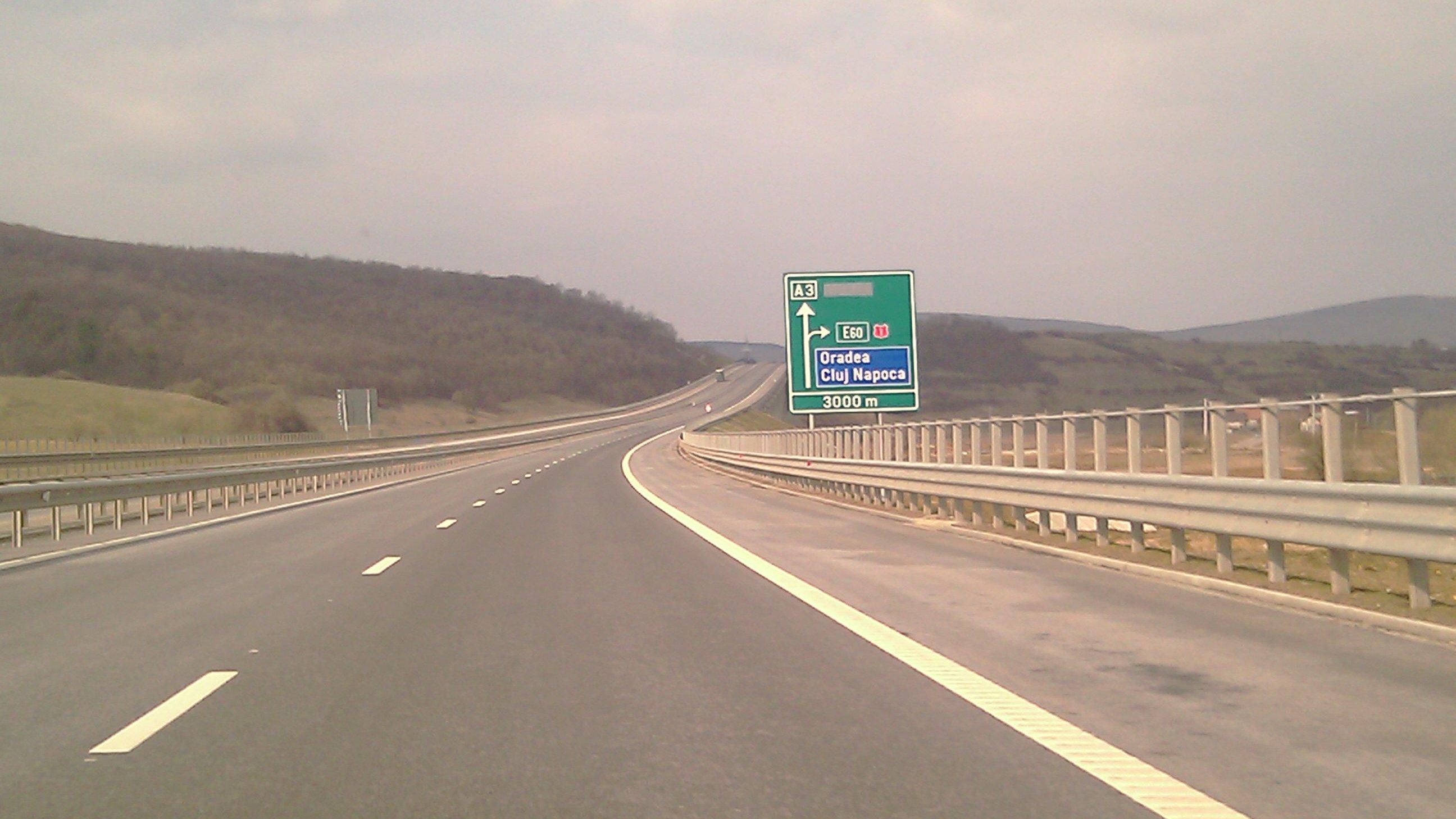 Italian prins conducand cu peste 200 km/h, pe Autostrada Transilvania!