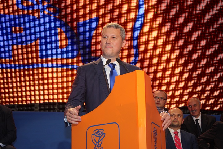 Predoiu, lectie de religie pentru premier