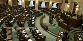 Cererea de reexaminare a legii pentru reducerea CAS, respinsa in unanimitate de comisia de buget-finante