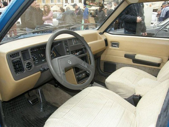 dacia2 - Ziarul National