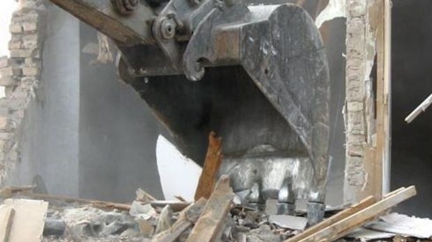 Constructii ilegale, puse la pamant in sectorul 4