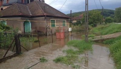 COD PORTOCALIU si GALBEN de INUNDATII: Hidrologii au emis, duminica, noi avertizari!