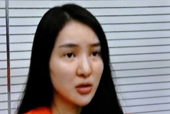 Chinese Internet star Guo Meimei detained for gambling and sex trade - Ziarul National
