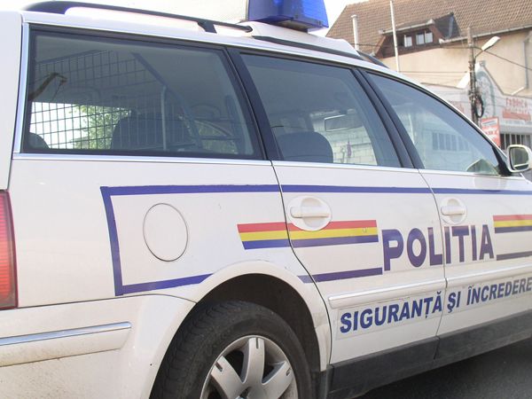 Oboseala la volan face victime: Doi raniti si trafic deviat, pe DN 6!