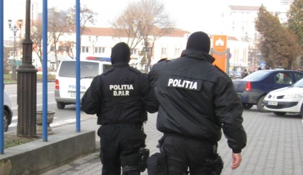 Politistii bucuresteni au retinut mai multi minori acuzati de furt