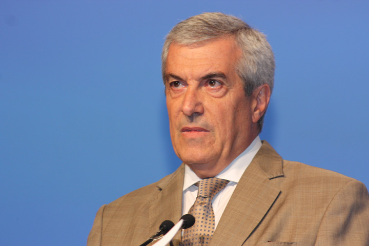 Tariceanu il ameninta pe presedinte cu o noua suspendare