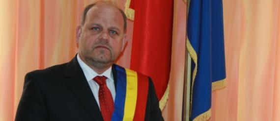 Primarul din Radauti, retinut pentru 24 de ore
