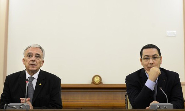 Victor Ponta si Mugur Isarescu negociaza cu FMI la Bruxelles