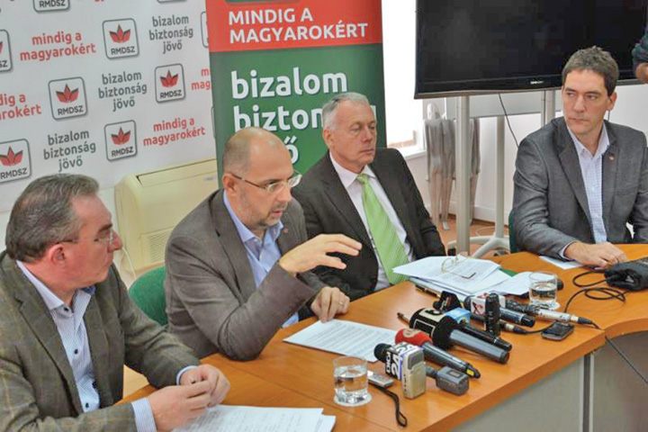 Udemeristii vor o Constitutie nou-nouta