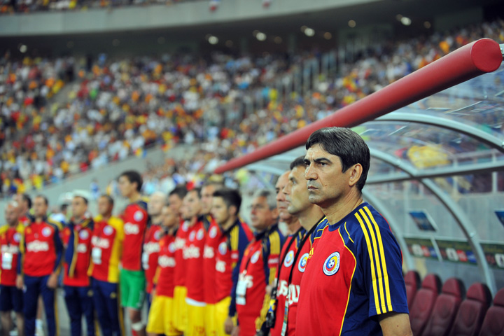 Piturca a semnat cu Al Ittihad, Boloni preia Romania!