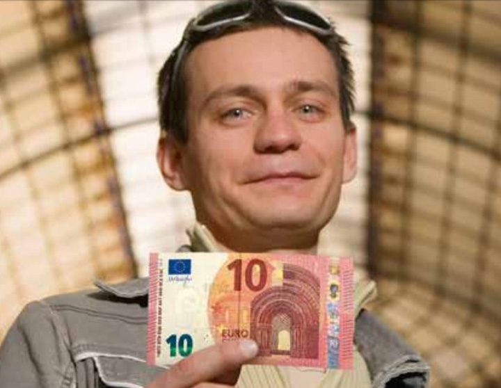 Noua bancnota de 10 euro a intrat in circulatie