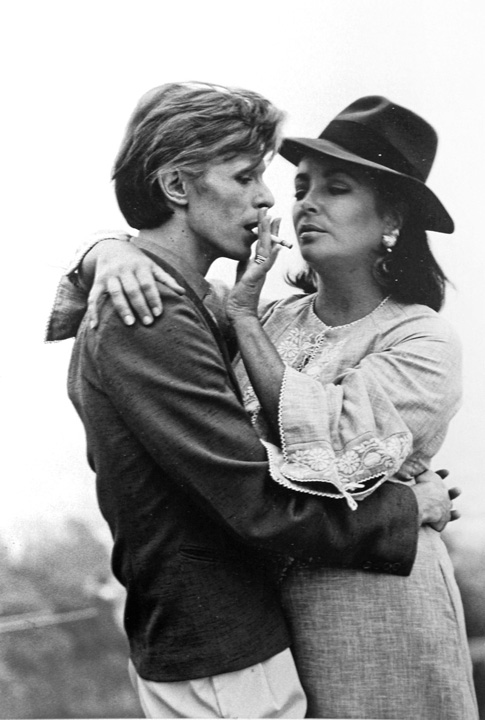 david-bowie-and-elizabeth-taylor- - Ziarul National
