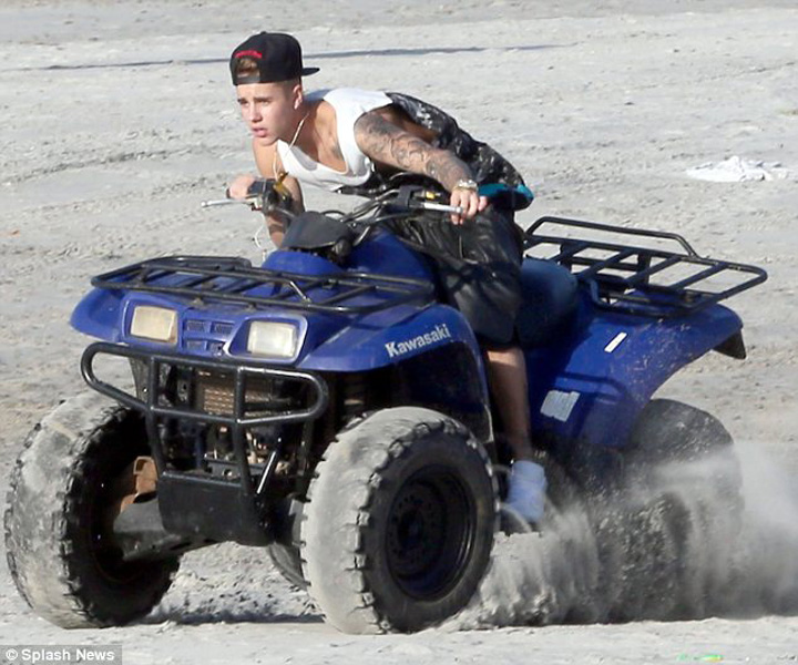 Justin Bieber din nou arestat