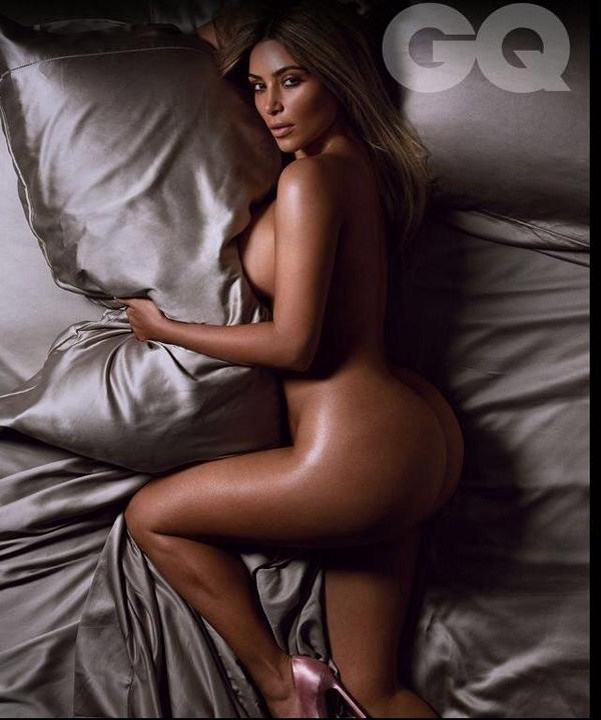Kim kardashian, goala pentru revista GQ, care a desemnat-o ” Femeia anului”