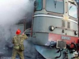 Locomotiva unui tren de pasageri a luat foc, in mers! Garnitura circula pe ruta Targu Mures-Bucuresti