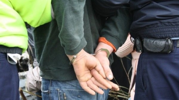 Trei clujeni, prinsi dupa ce au dat o spargere de 200.000 de lei