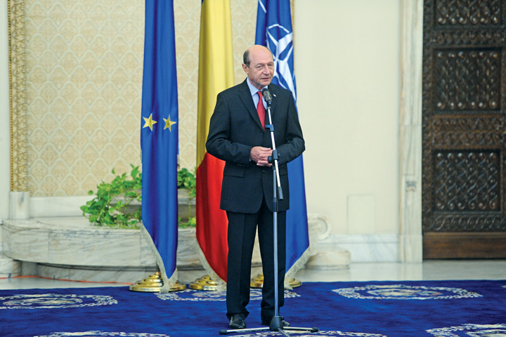 traian basescu - Ziarul National