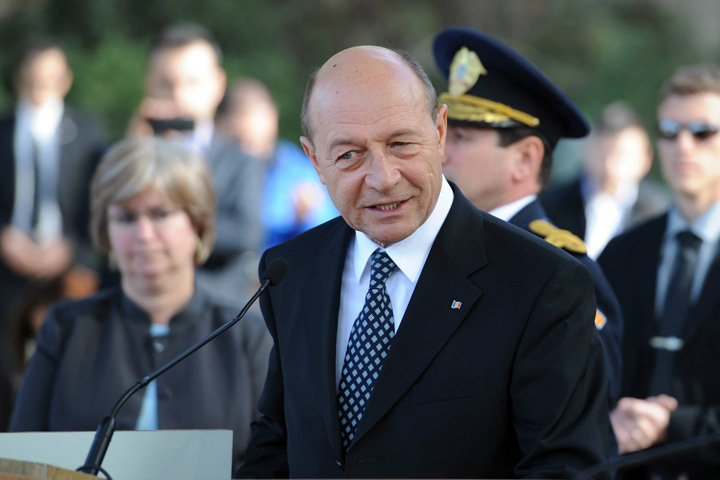 Ofiterul sub acoperire, joker-ul presedintelui