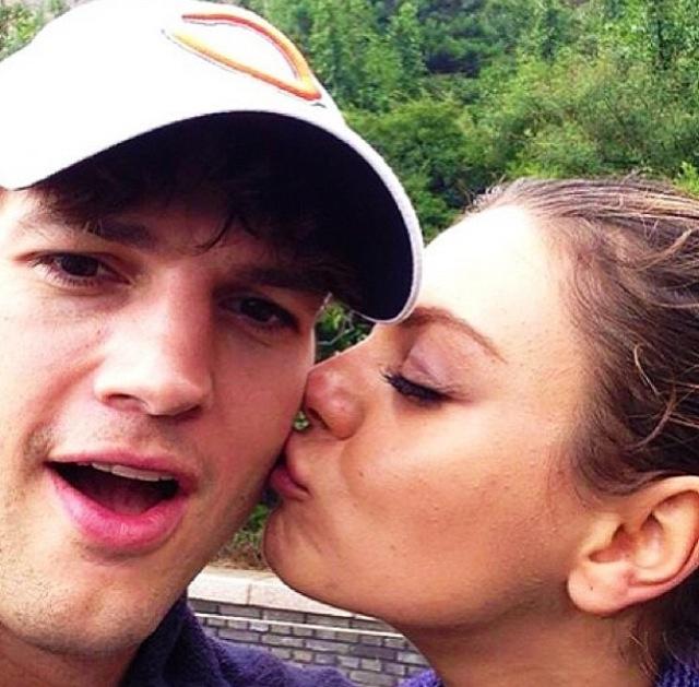 Mila Kunis a nascut. Ashton Kutcher e tatic!