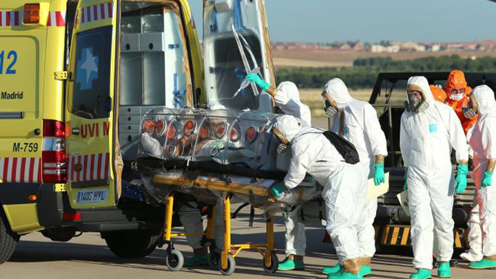 374812_Spain-priest-Ebola - Ziarul National