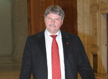 A murit senatorul Verestoy Attila