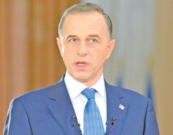 Geoana, cu sotia la urne: Am votat sa terminam lucrul inceput in 2009