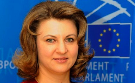 Fostul ministru Adriana Ticau, la DNA Bucuresti
