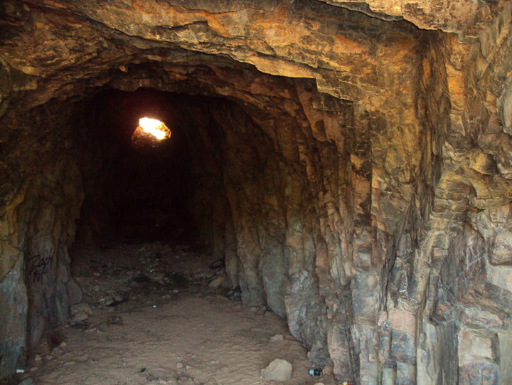 Tuneluri secrete din  Romania
