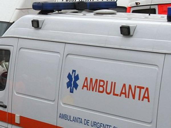 Grav accident in judetul Galati: un om a murit, alti sapte au fost raniti
