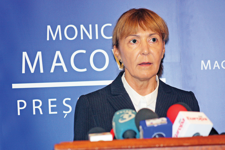 Monica Macovei: „Voi organiza un referendum pentru eliminarea imunitatii parlamentarilor”