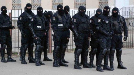 Actiune de amploare in Capitala si trei judete: Perchezitii la suspecti de furturi de produse petroliere. 108 mandate de aducere