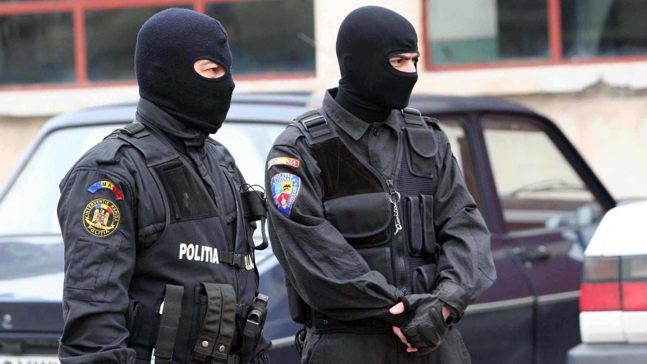 Procurorii DNA fac perchezitii la doua institutii publice din Brasov