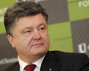 Porosenko a vorbit in limba romana. Discursul presedintelui Ucrainei, sustinut la Cernauti (VIDEO)