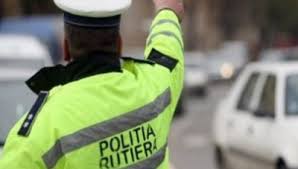 Politist de la Rutiera, in stare grava dupa ce a fost lovit de un sofer care a incercat sa dea bir cu fugitii