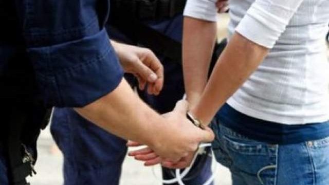 Angajatul unei banci din Bucuresti si-a insusit 150.000 de euro din banii clientului