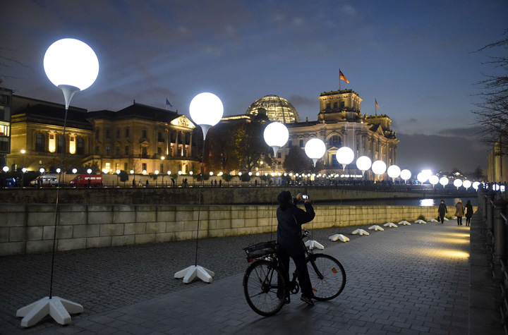 Germania celebreaza 25 de ani de la caderea Zidului Berlinului