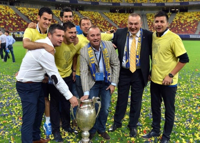 Sefii de la Petrolul Ploiesti, retinuti de DIICOT