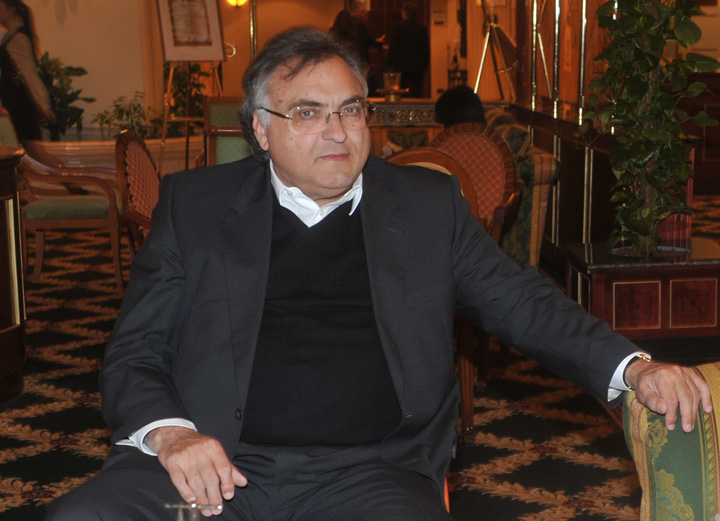 S-a aflat cine va ridica sicriul miliardarului Adamescu de la IML