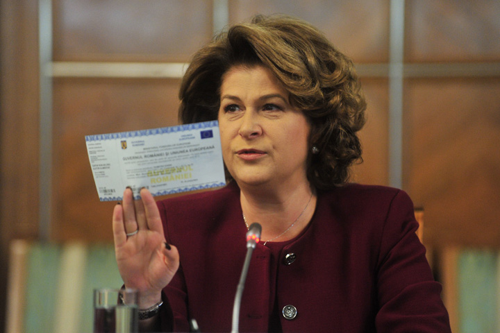 Salariul minim va creste cu 150 de lei in 2015