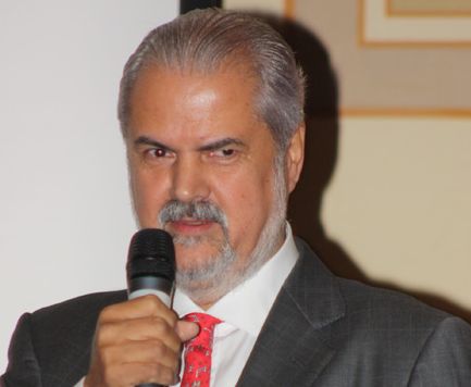 Reactia lui Adrian Nastase, dupa ce medicul sau a fost condamnat la inchisoare cu suspendare