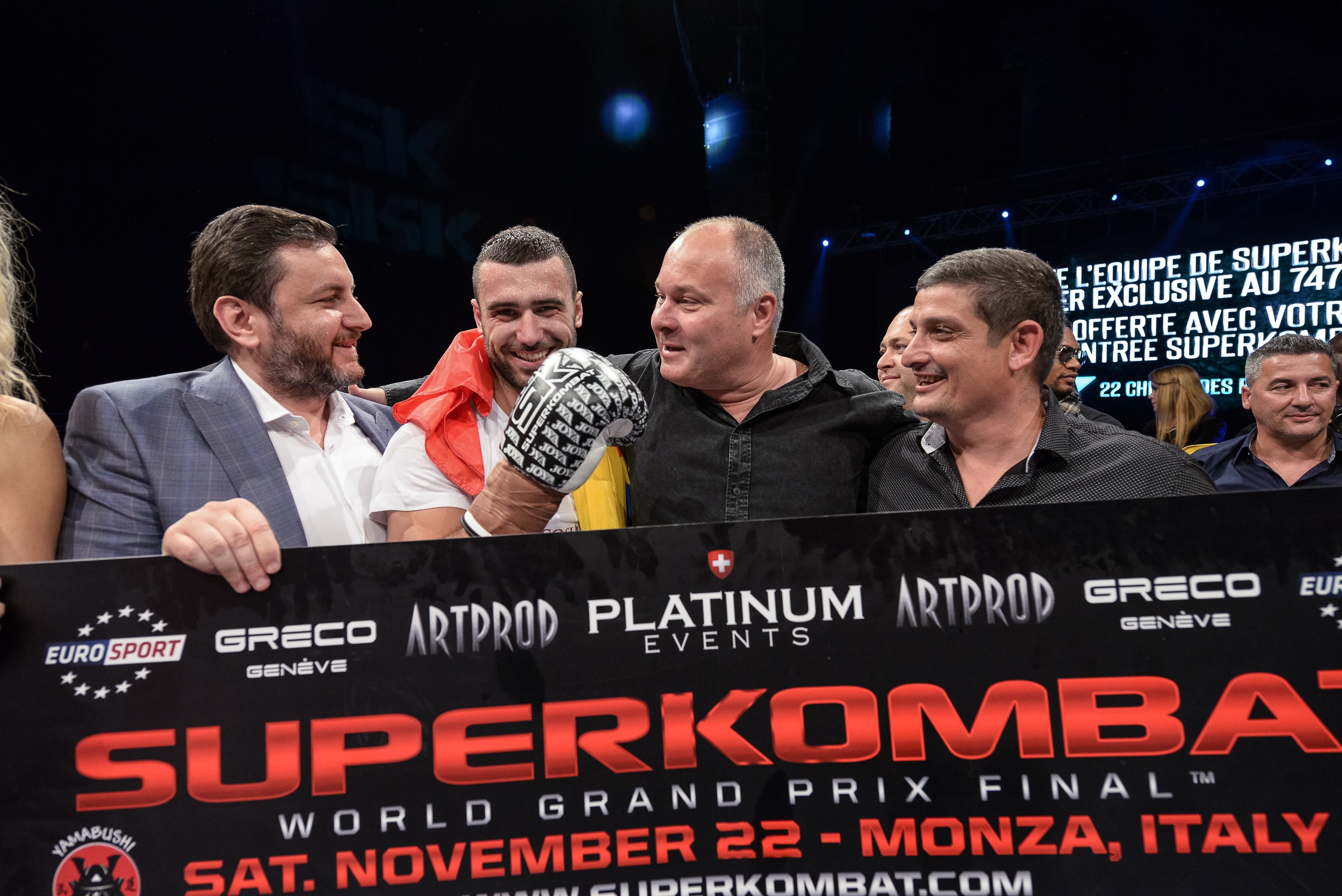 Morosanu si fratii Stoica vor sa cucereasca Italia in finala Superkombat