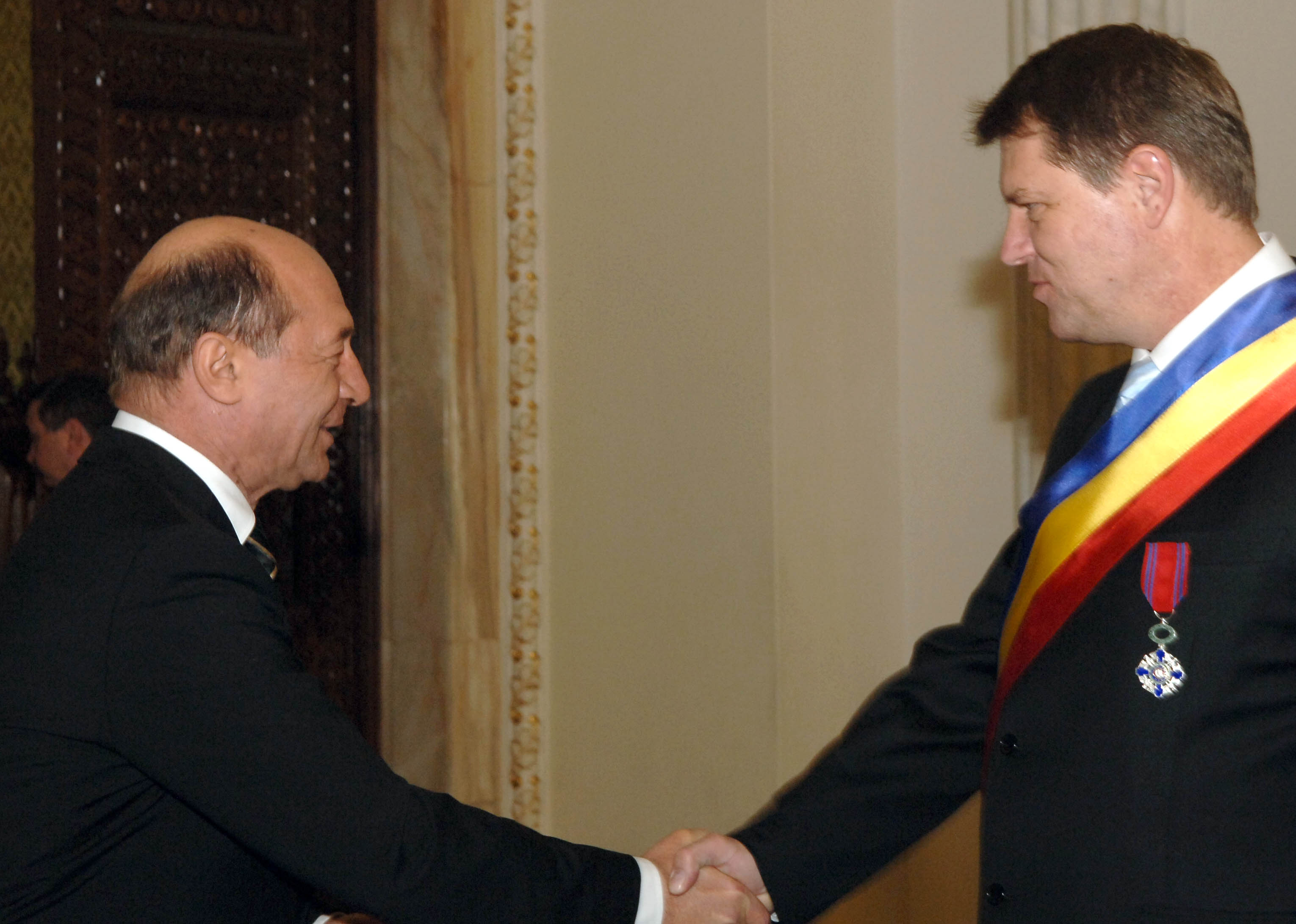 Basescu, acid la adresa succesorului sau de la Cotroceni: Teatrul consultarilor prelungite, o mizerie provinciala