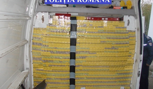 Plasat sub control judiciar, dupa ce a fost prins cu masina plina cu tigari netimbrate