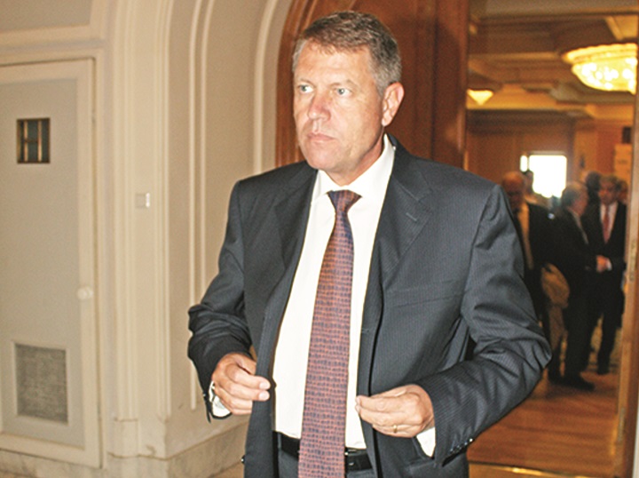 Klaus Iohannis va fi judecat la ICCJ pentru incompatibilitate