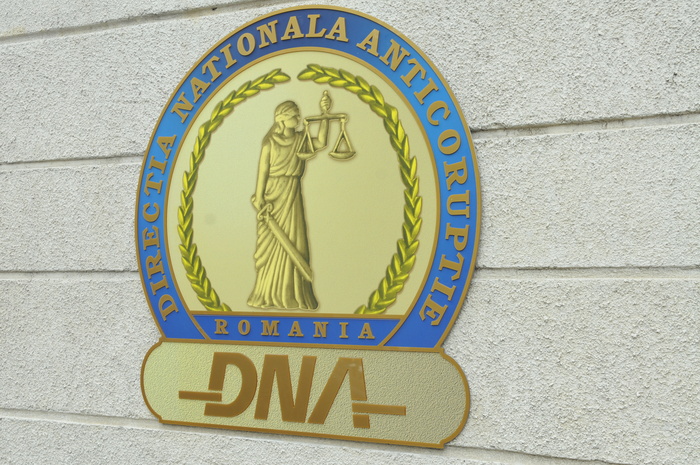 Trei inculpati din dosarul Bacalaureat 2014, trimisi in judecata