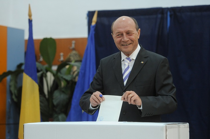 traian basescu - Ziarul National