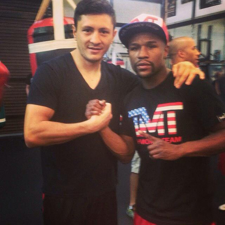 „Pariul lui Mayweather” urca din nou in ring